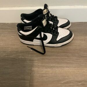 Nike Black and White Women's Sneakers